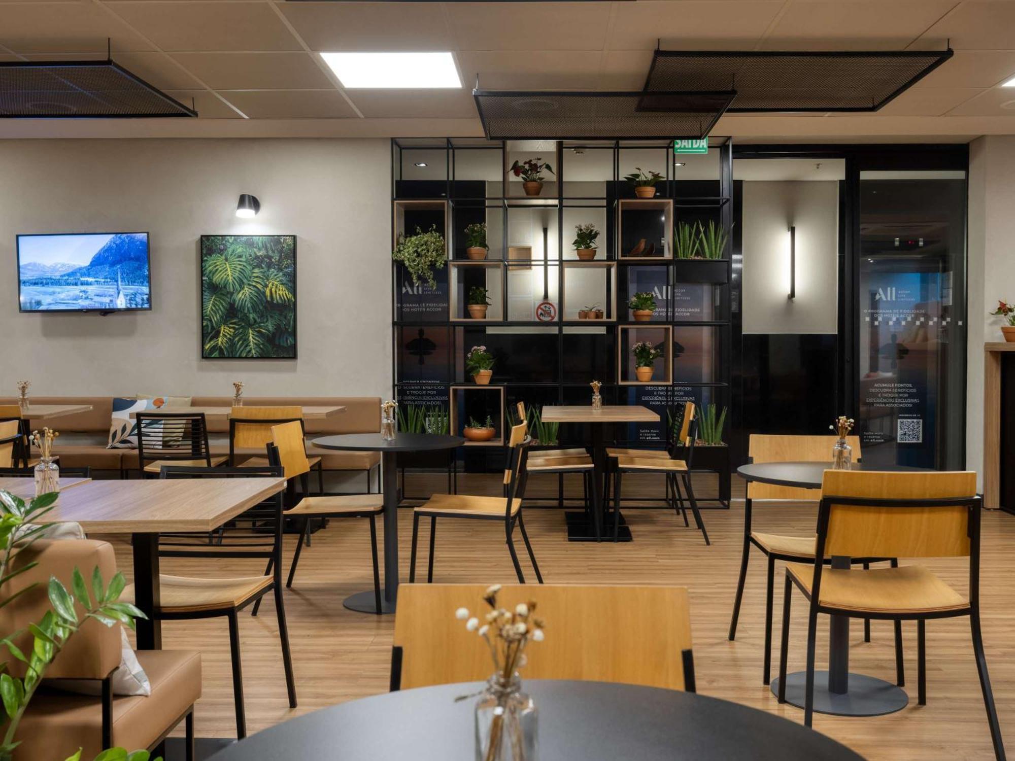 Ibis Belo Horizonte Savassi Hotell Exteriör bild