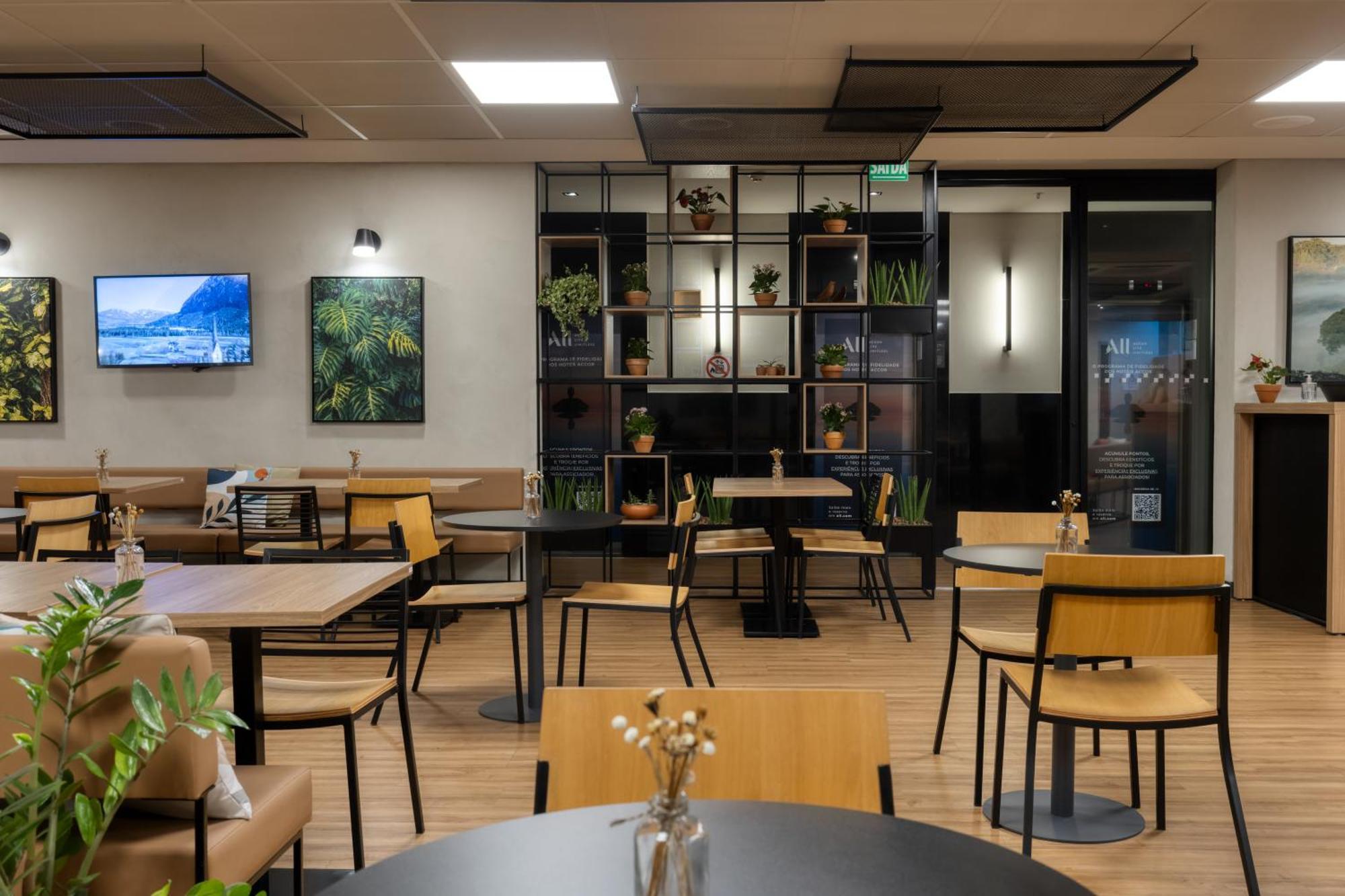 Ibis Belo Horizonte Savassi Hotell Exteriör bild